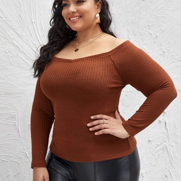 Off Shoulder Rib-knit Tee - Picture 2 of 3